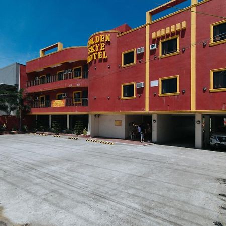 RedDoorz @ Golden Skye Hotel Guagua Exterior foto