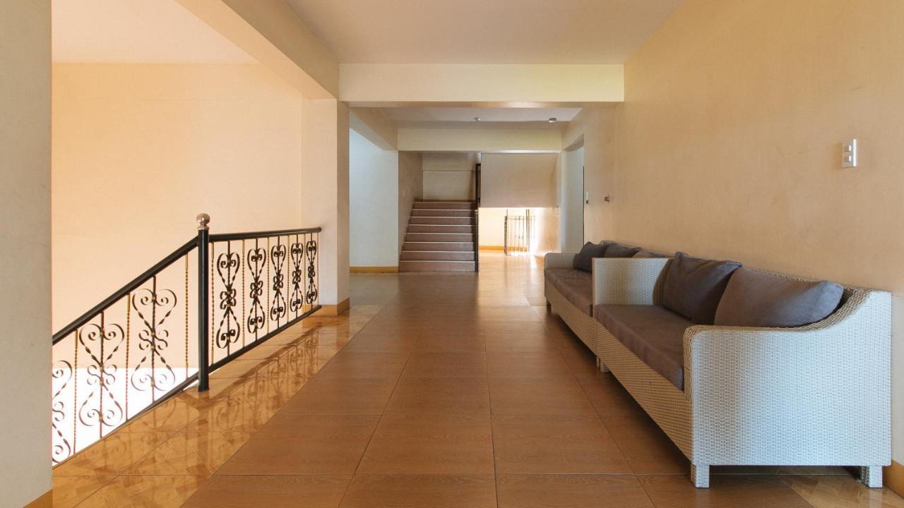 RedDoorz @ Golden Skye Hotel Guagua Exterior foto