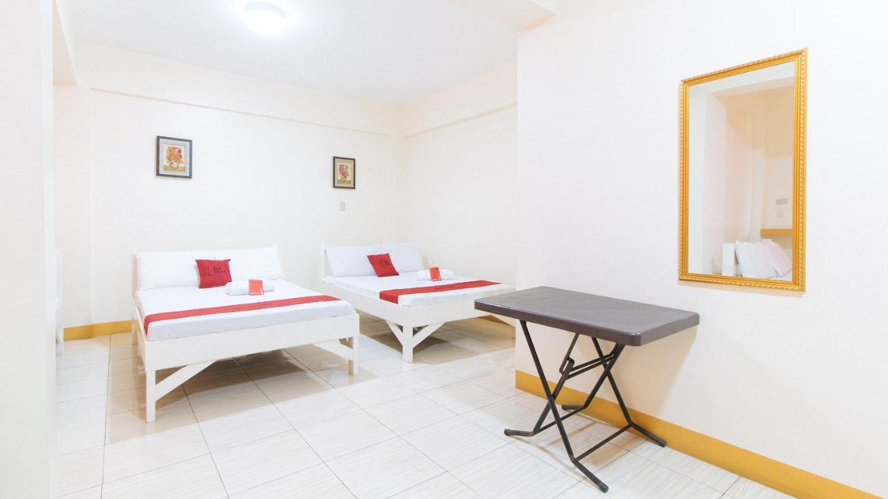 RedDoorz @ Golden Skye Hotel Guagua Exterior foto